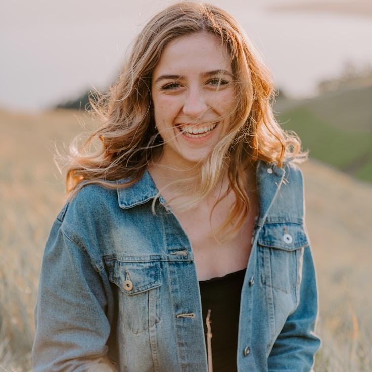 Portrait of Nova Calderon, community mentor and Mediterranean cuisine specialist